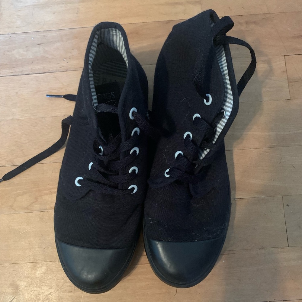 Onyx BANGS Shoes